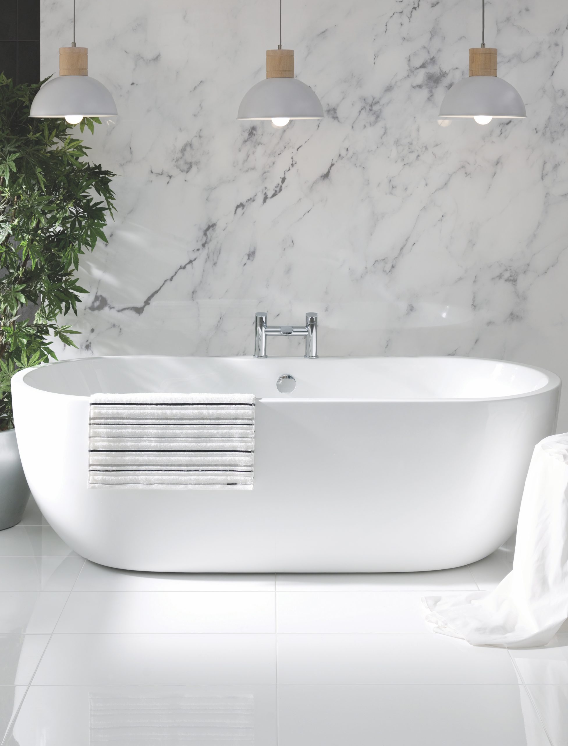 A670-Paris-Bath-scaled-2.jpg Paris Freestanding Bath 1555mm - Image 1