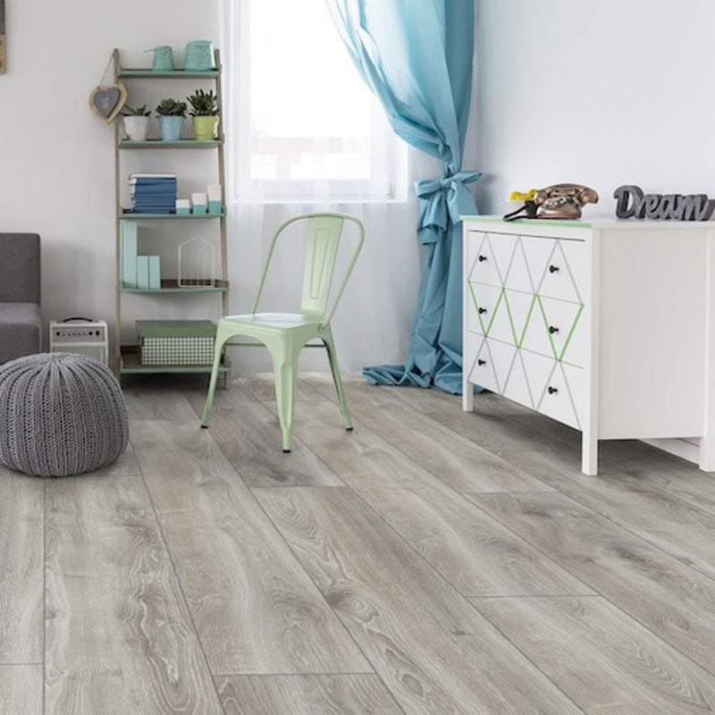 oak-robust-grey_3a93e5a7-d3c3-48e6-8222-28d8893565dc London Grey Oak Plank - Image 1